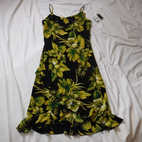 Mlle Gabrielle Dresses & Skirts - 🦋Mlle Gabrielle Dress Size 6 Spaghetti Strap NWT